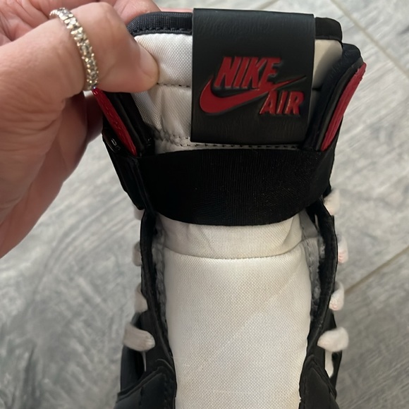 Air Jordan 1 Retro Nova XX Bred White - Picture 4 of 8